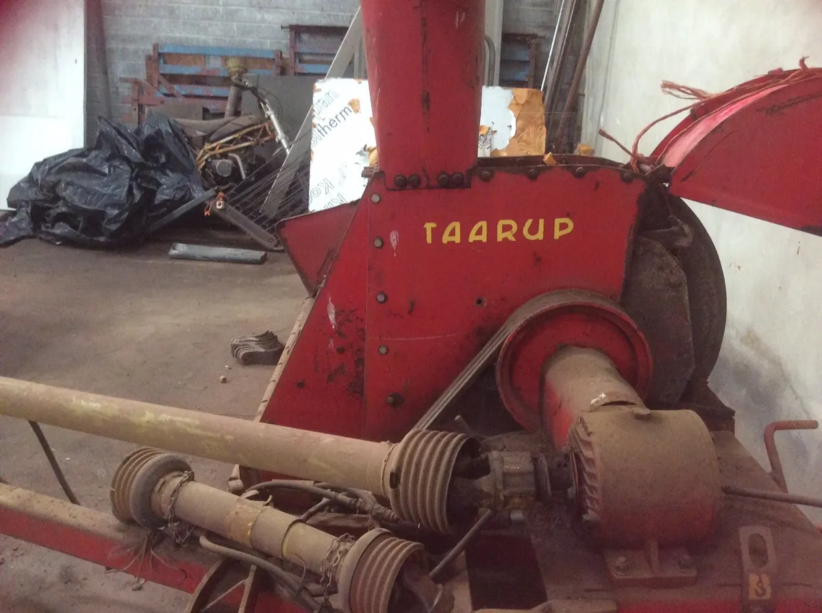 Taarup harvester - Image 4