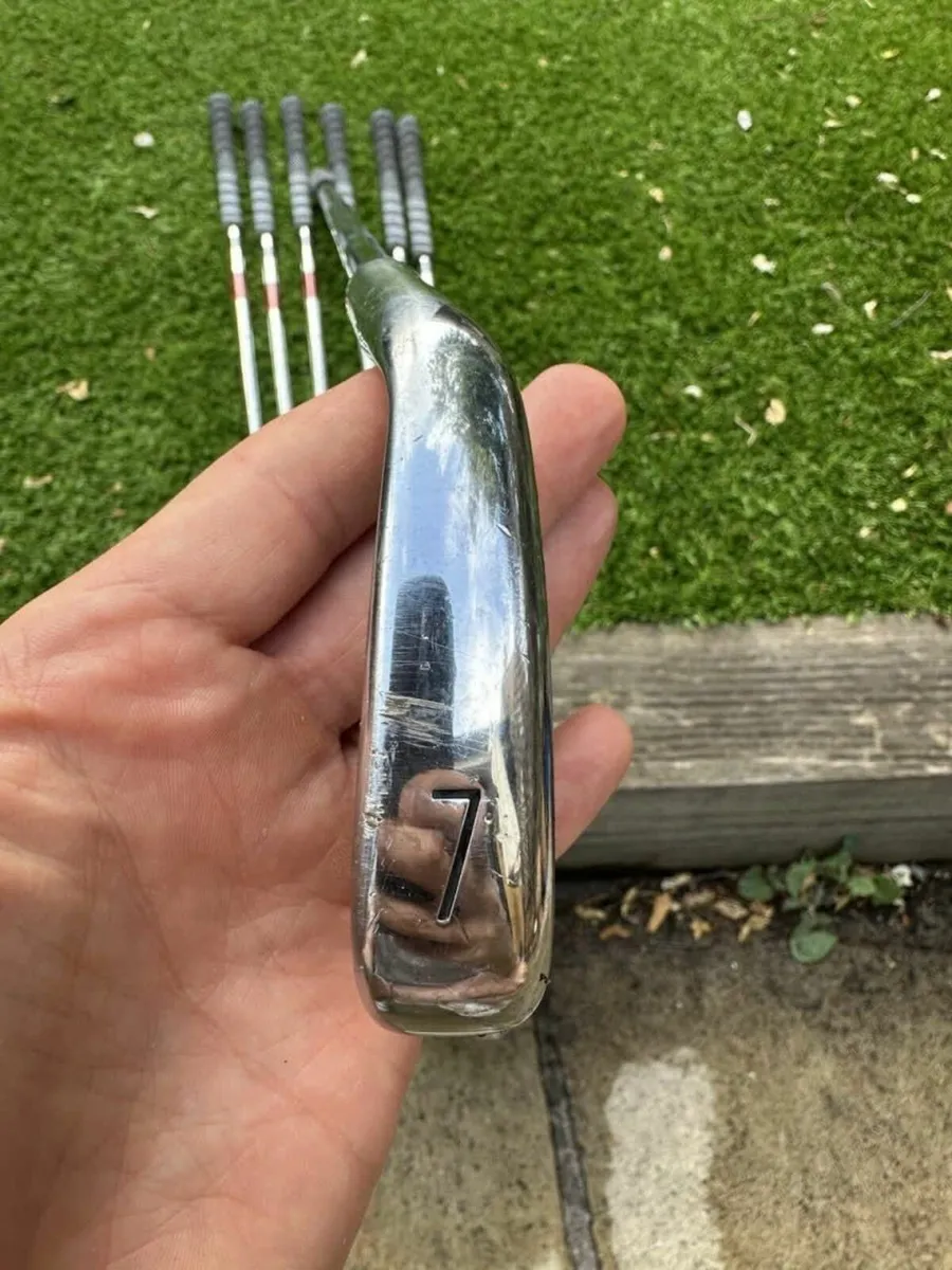 Titleist T200 2023 4-PW KBS Tour Stiff Shaft Pure - Image 4