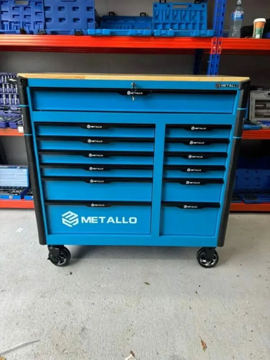 13 drawer 10 full tool chest - Image 1