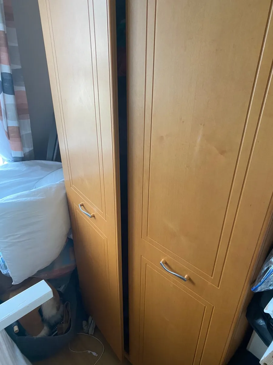 Wardrobe in very good nick