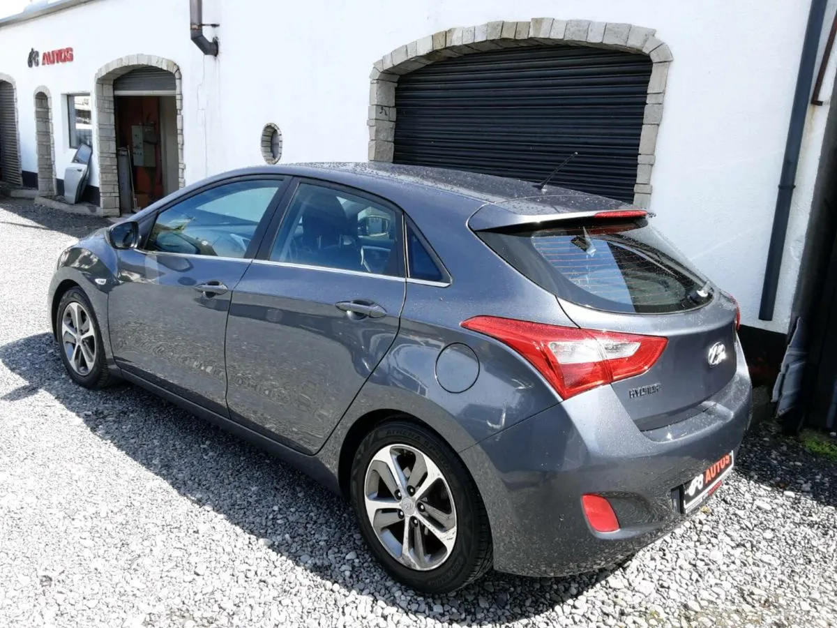 Car - Image 2