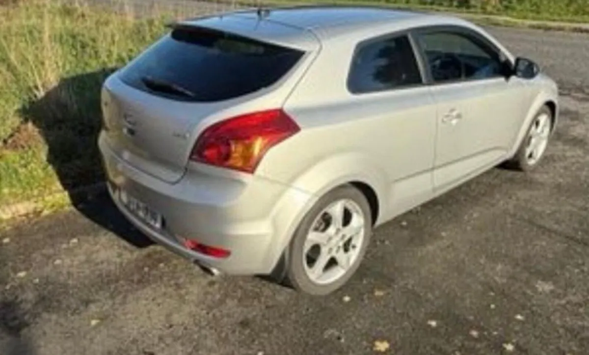 Kia Ceed 2010 - Image 3