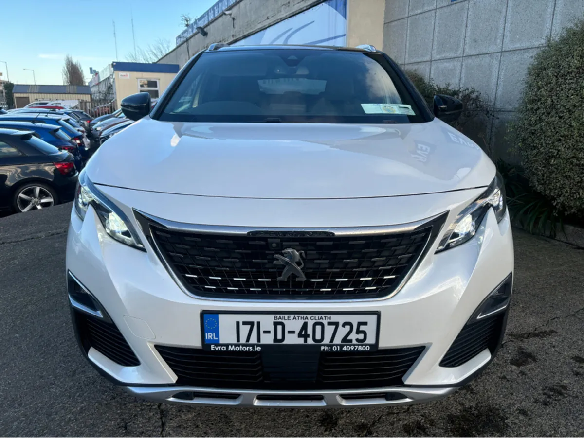 Peugeot 3008 GT LINE 1.2 PETROL //HIGH SPEC//PANOR - Image 3