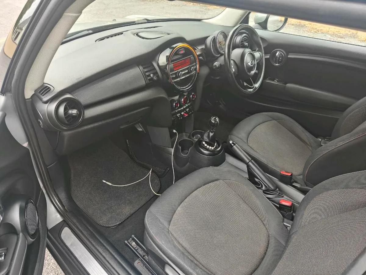 2015 Mini One nct+tax - Image 2