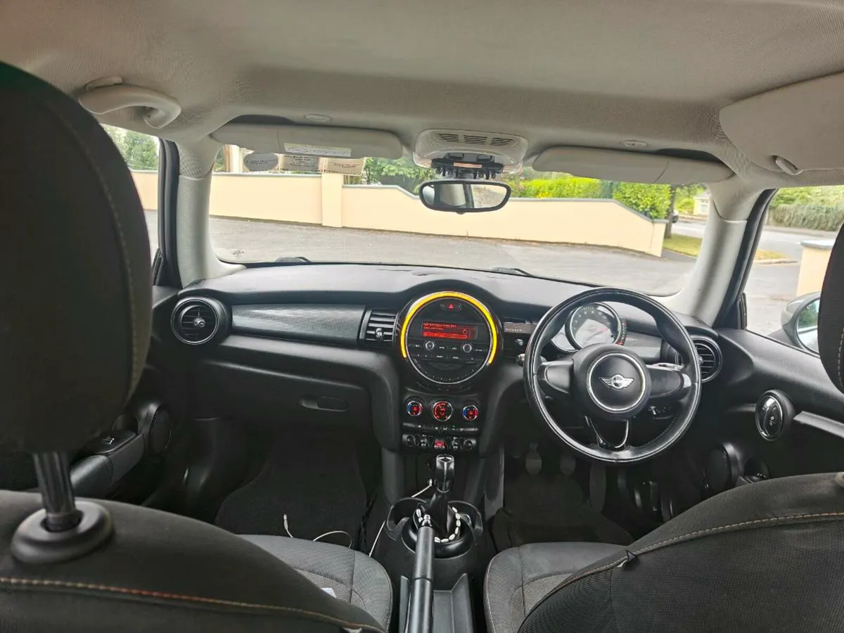 2015 Mini One nct+tax - Image 3