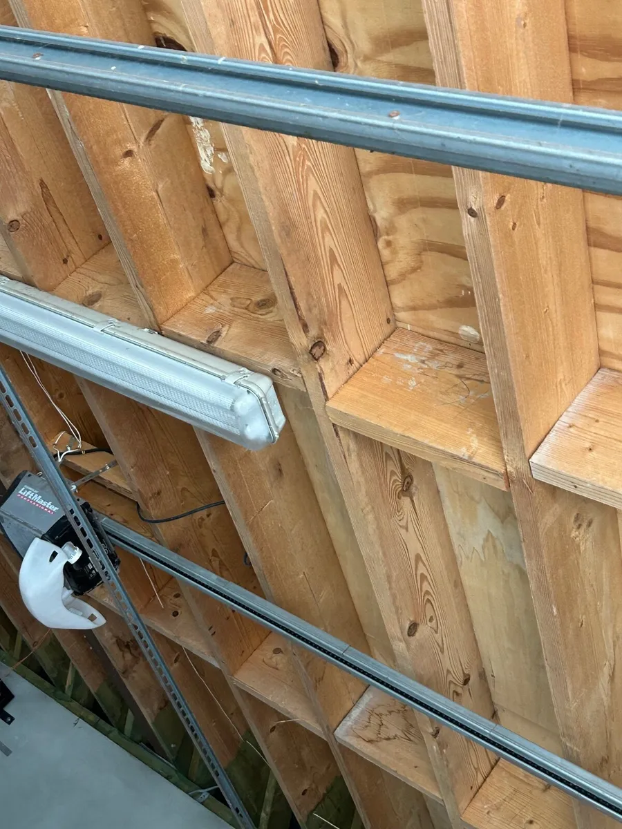 Electric Garage roller door - Image 1