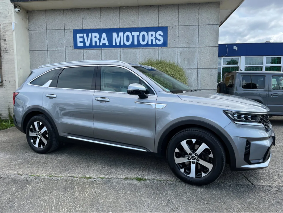 Kia Sorento K3 7 SEATER AUTOMATIC 2.2 DIESEL //HIG - Image 3