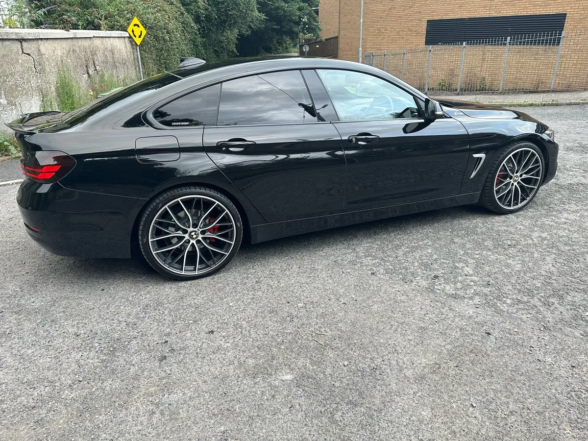 BMW 420d Gran Coupe (red interior) - Image 2