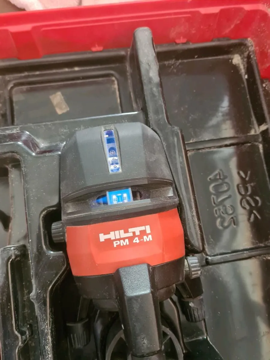 Hilti laser level - Image 1