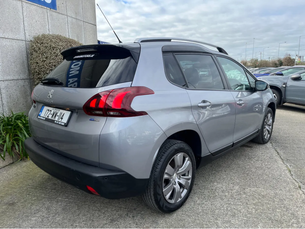 Peugeot 2008 ACTIVE 1.2 PURETECH PETROL //LOW MILE - Image 4