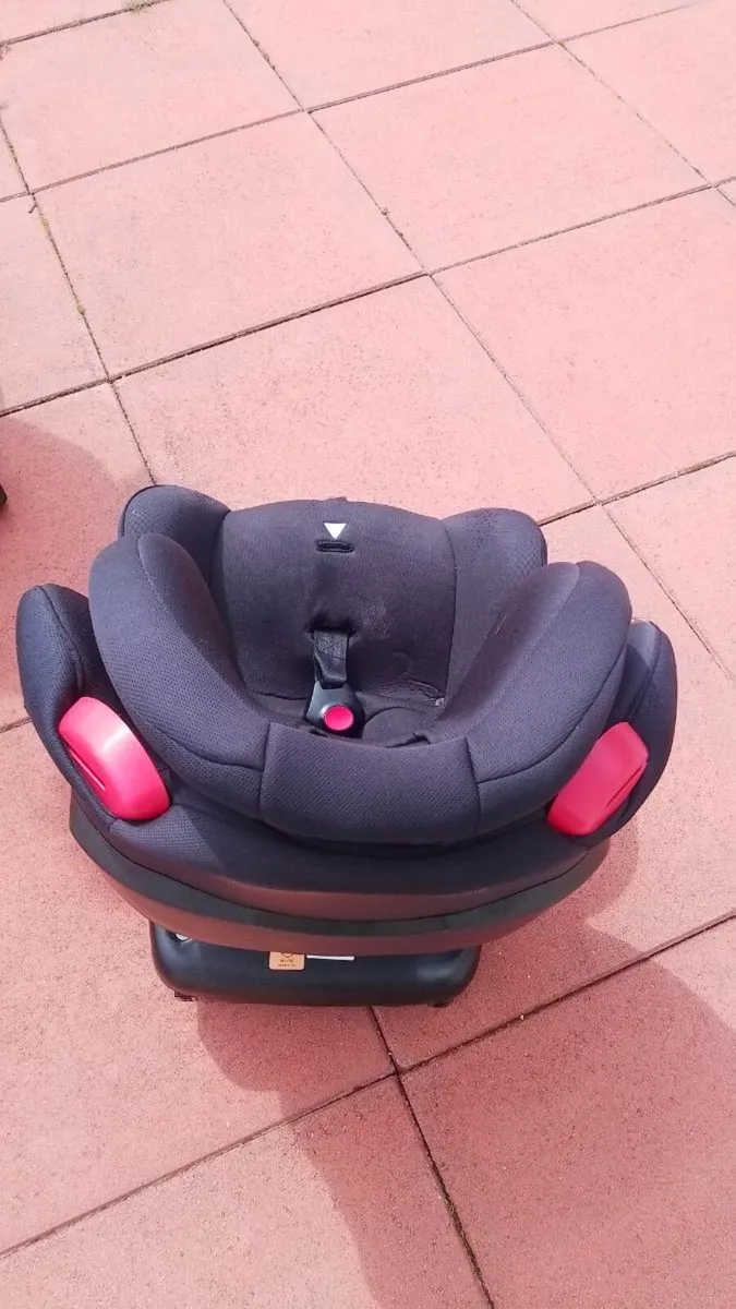 Baby Bundle x 3 Car seats, Buggy and Travel Cot - Image 2