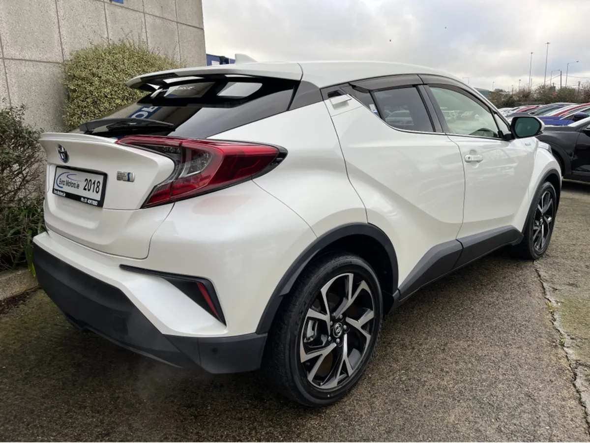 Toyota C-HR SOL AUTOMATIC HYBRID 1.8 PETROL //HIGH - Image 4
