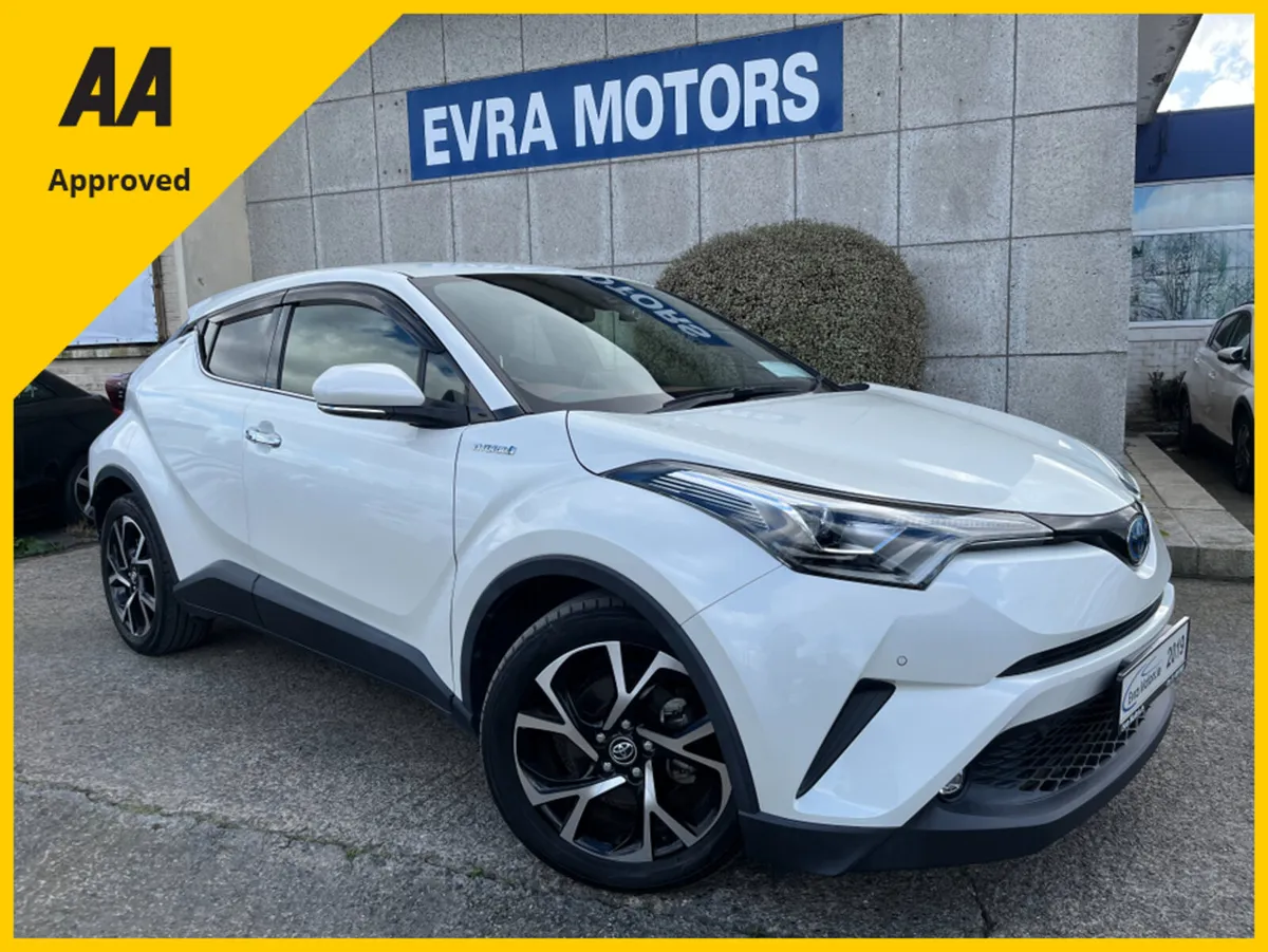 Toyota C-HR SOL AUTOMATIC HYBRID 1.8 PETROL //HIGH - Image 1