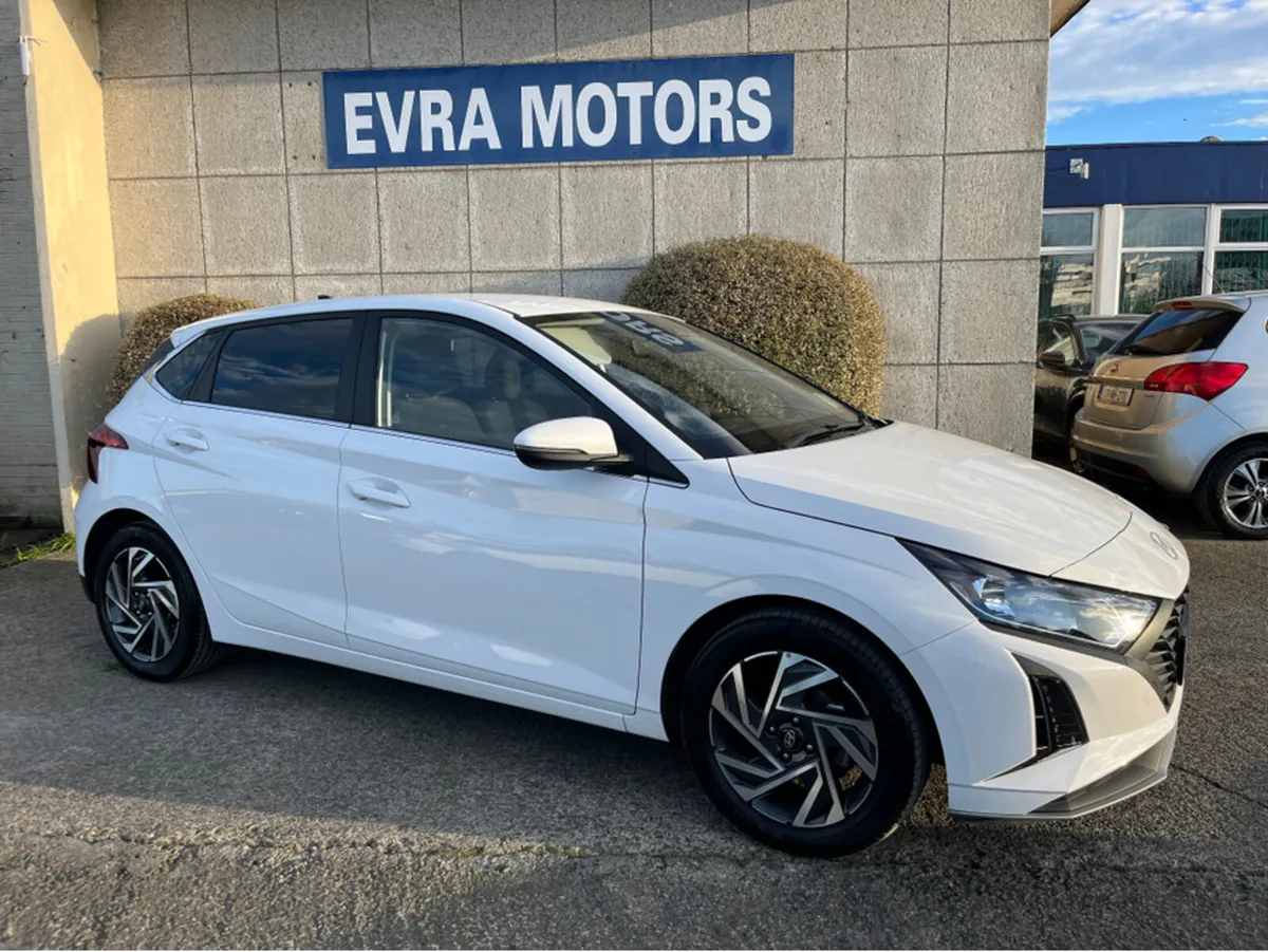 Hyundai i20 DELUXE PLUS 1.2 PETROL - Image 3