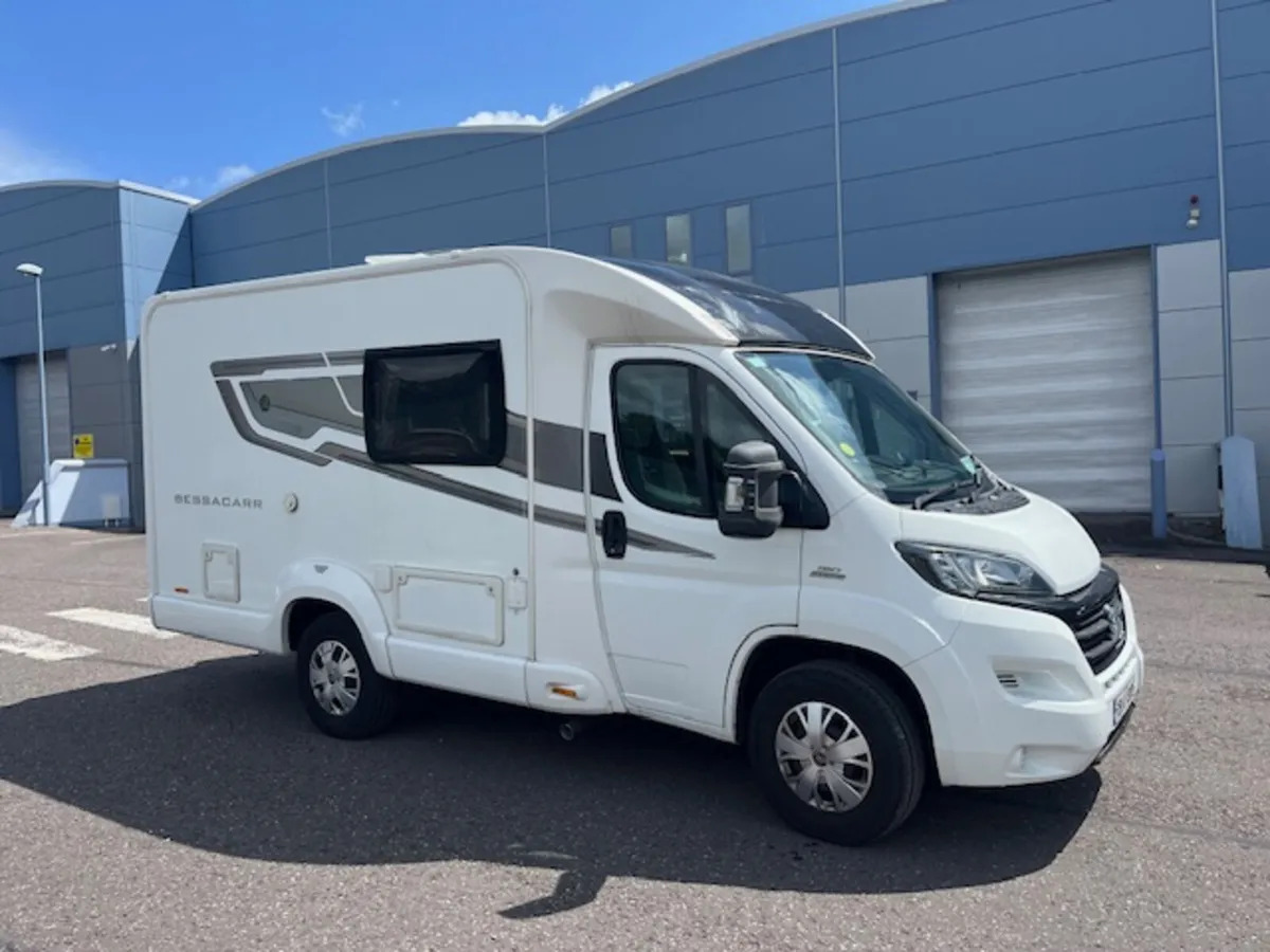 2015 - AUTO - 53,000 KM Swift Bessacar 412 - Image 1
