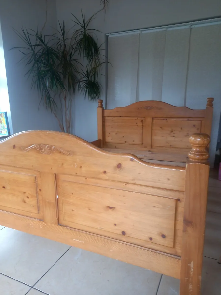 Free delivery Double bed - Image 2