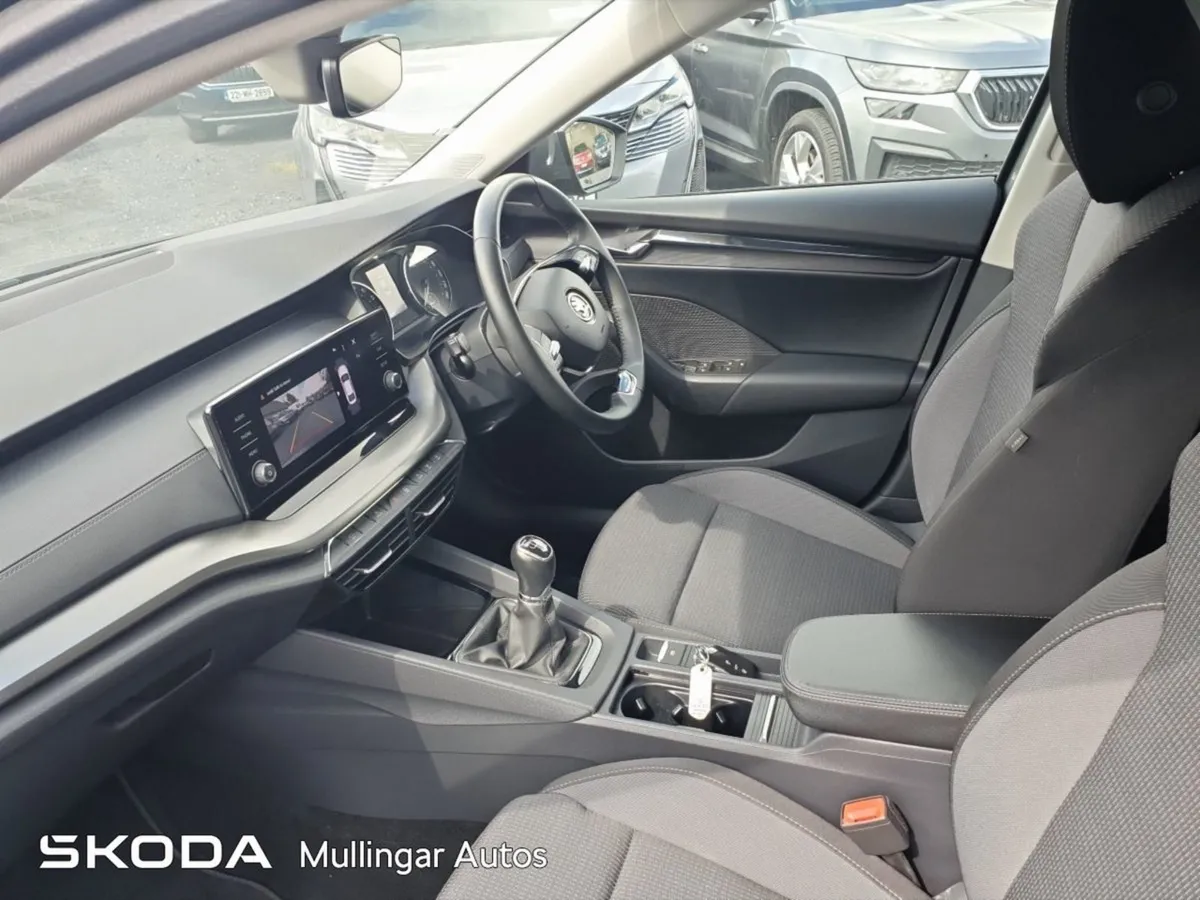 Skoda Octavia Octavia AMB 2.0tdi 115HP - Image 4