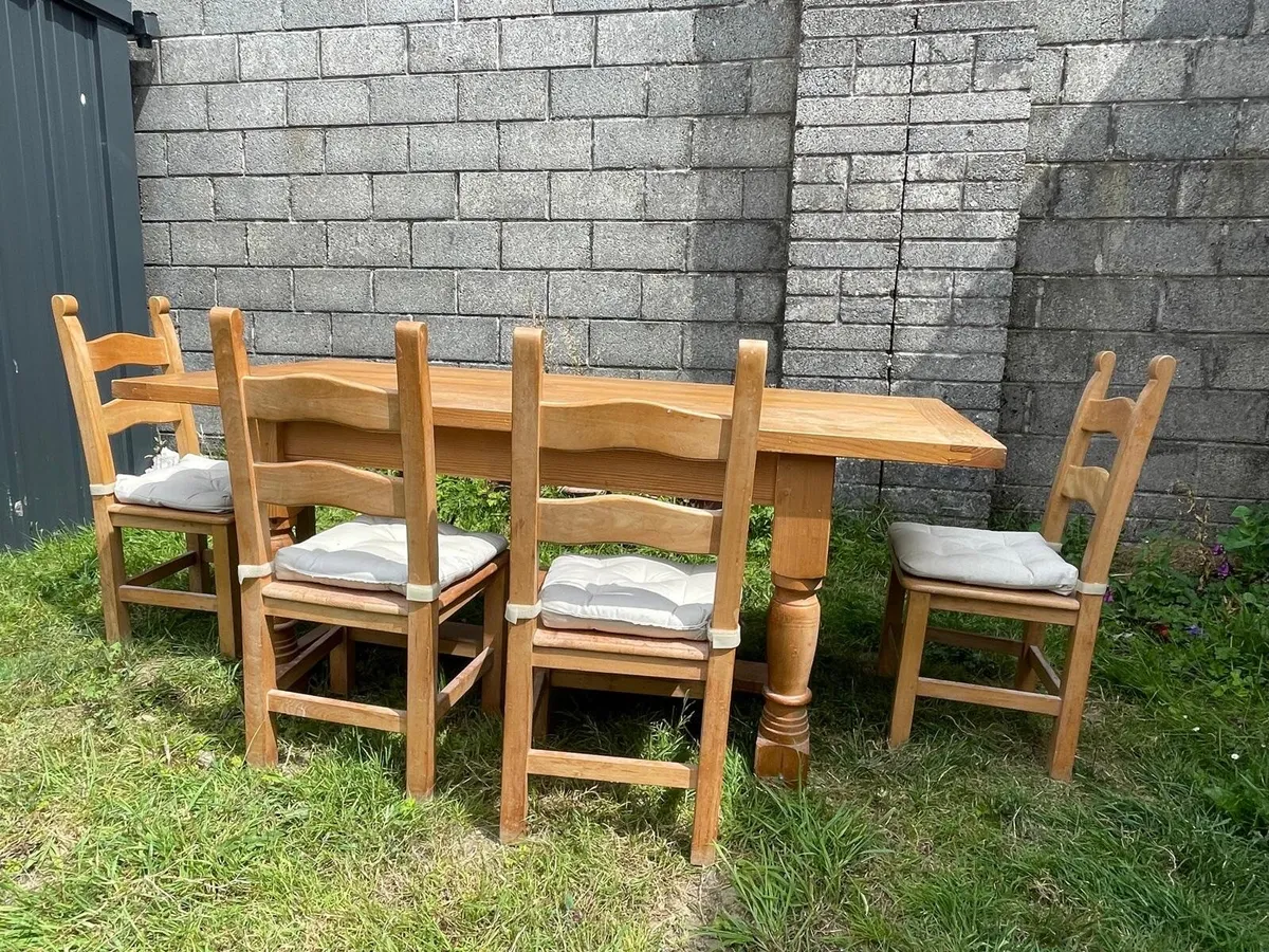Dining table and Chairs - Image 1