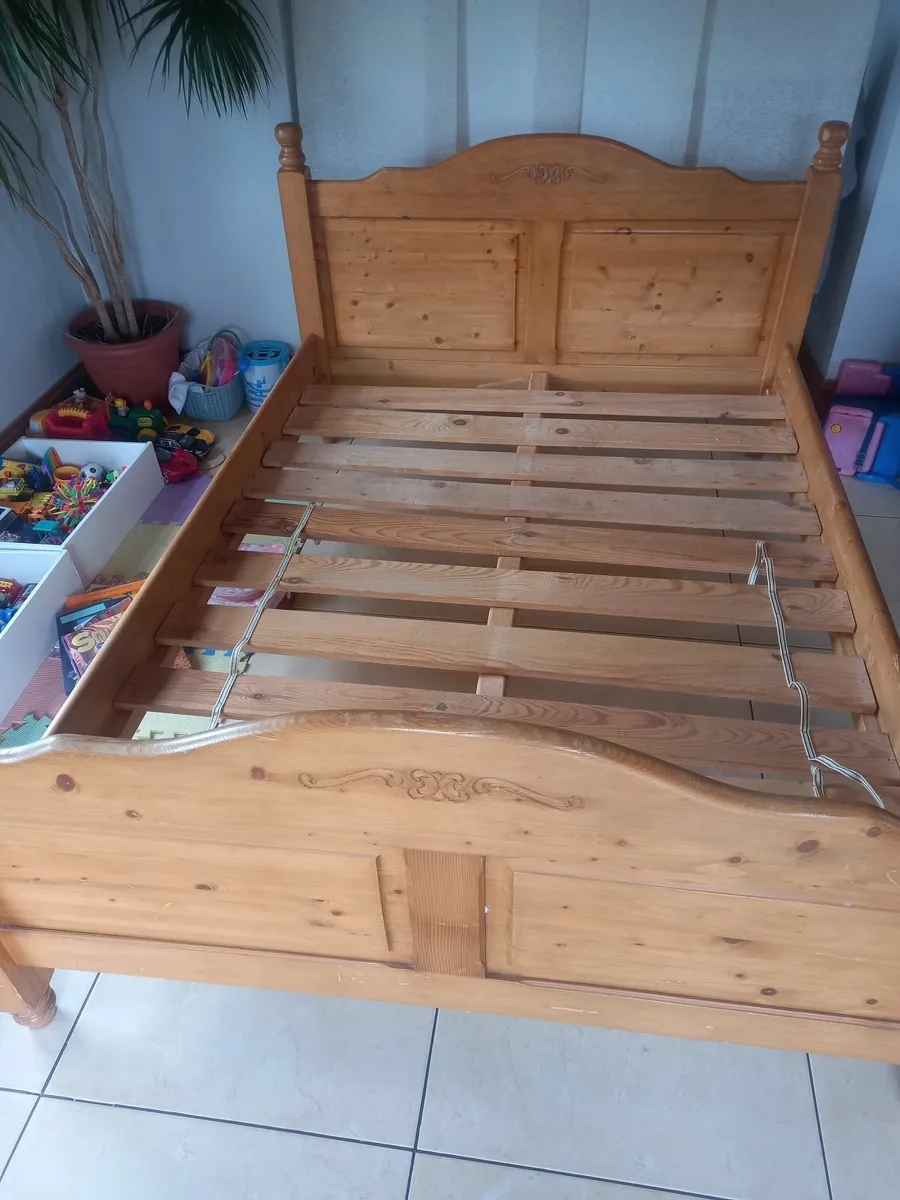 Free delivery Double bed - Image 3
