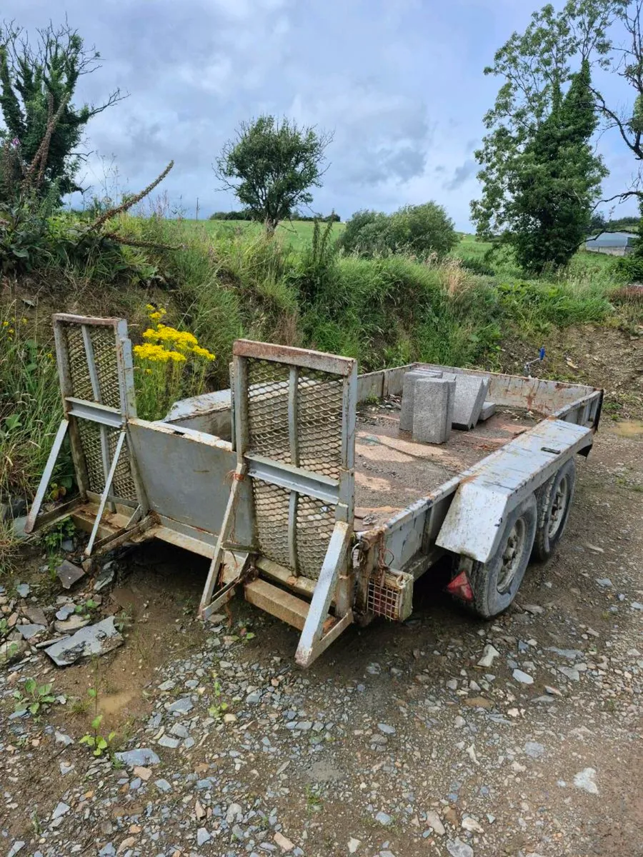 Plant trailers - Image 1