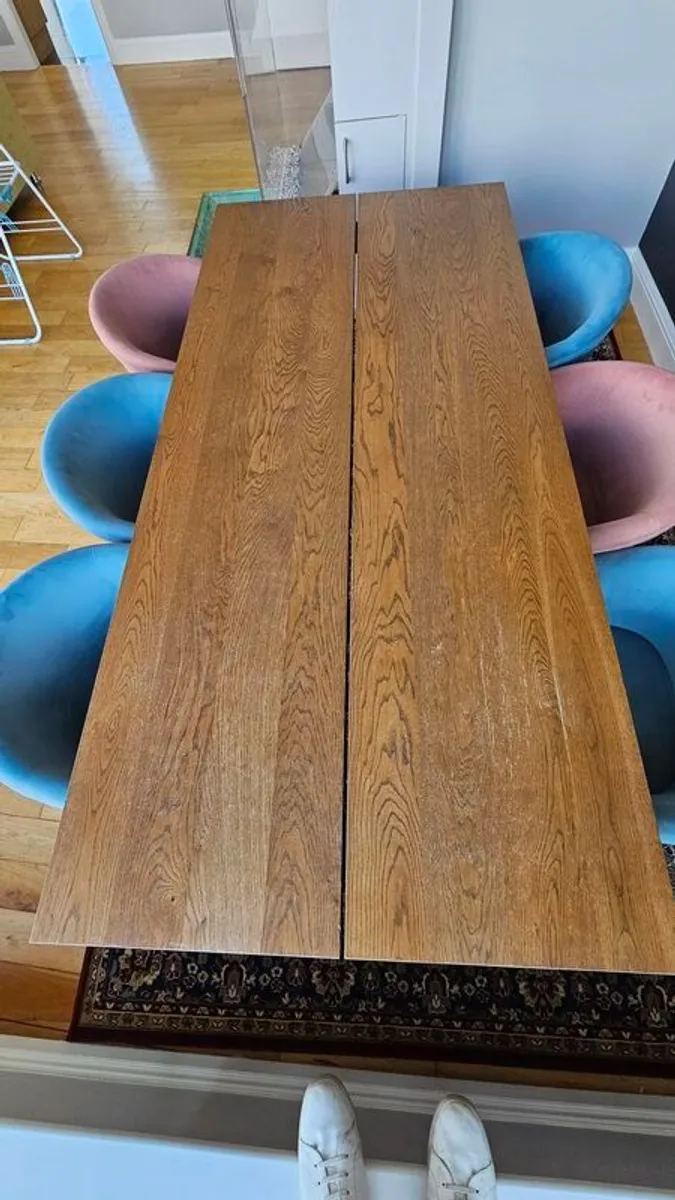 Oak Dining Room Table - 6/8 seater - Image 2