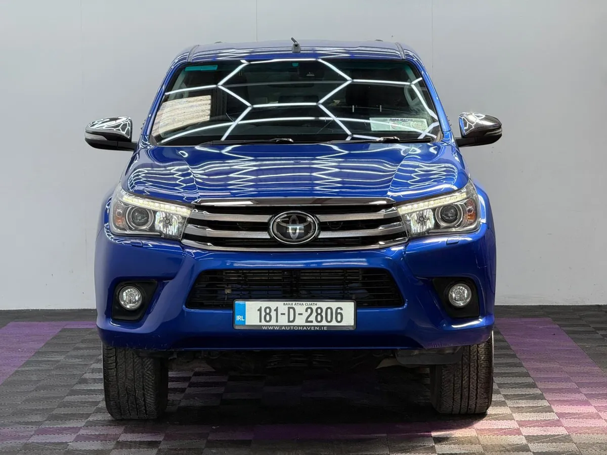 2018 Toyota Hilux Crew Cab Automatic - Image 2