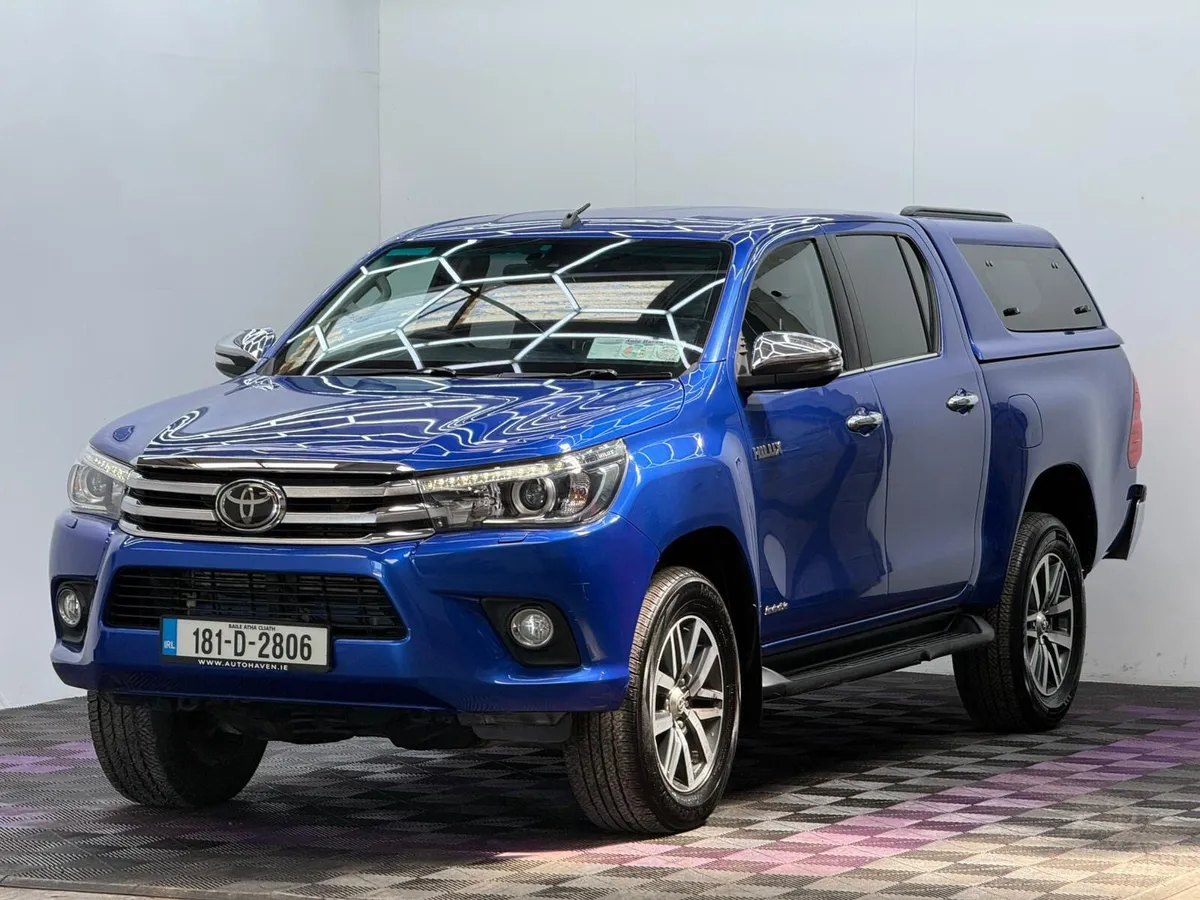 2018 Toyota Hilux Crew Cab Automatic - Image 3