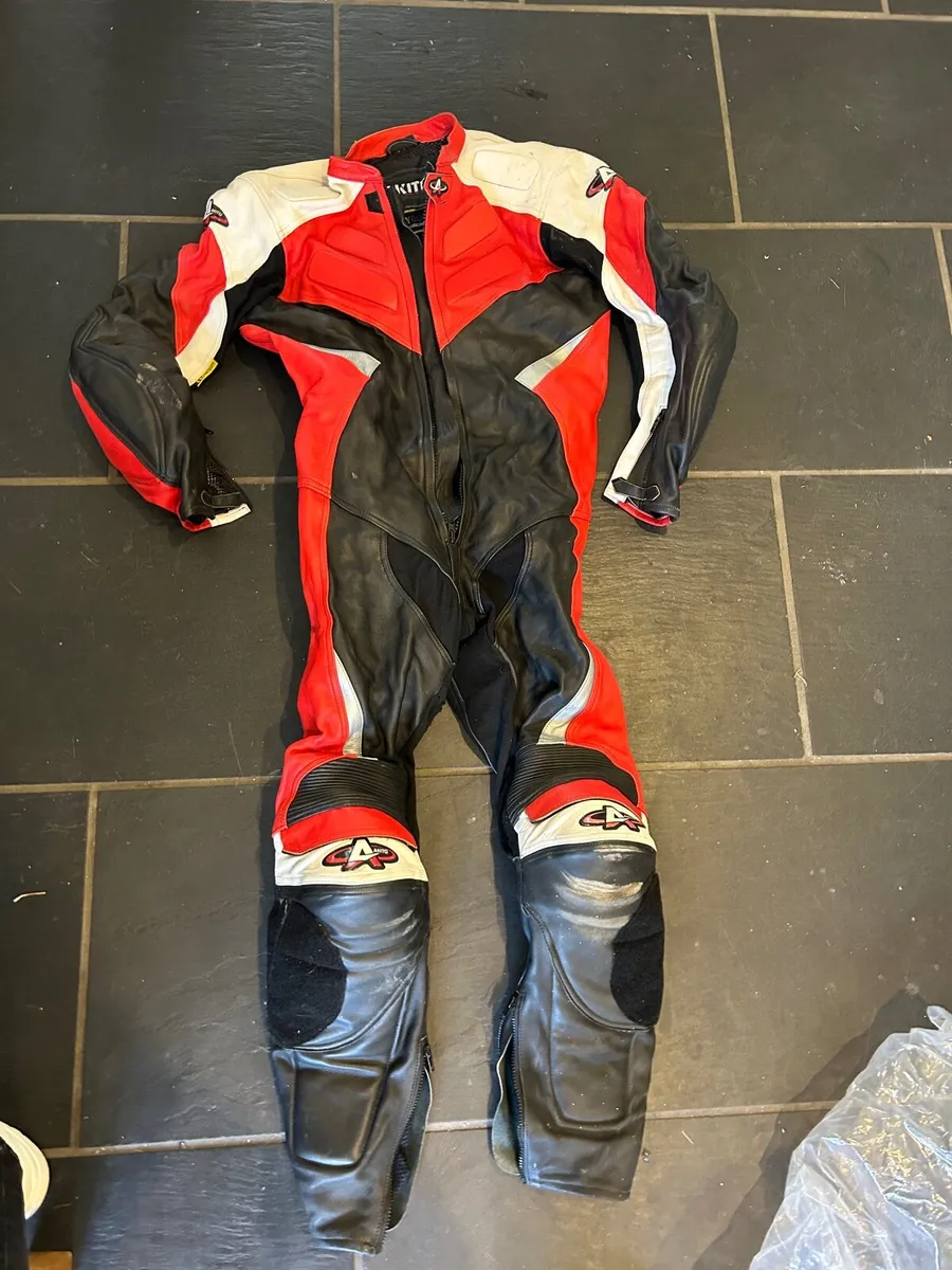 Motorcycle clothing - Image 2