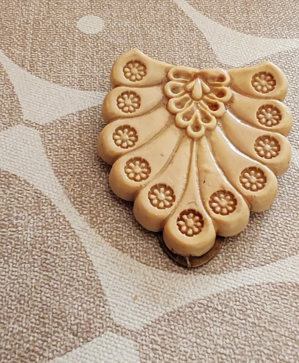 Vintage scarf clip - Image 2