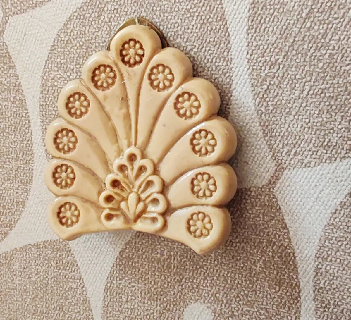 Vintage scarf clip - Image 4