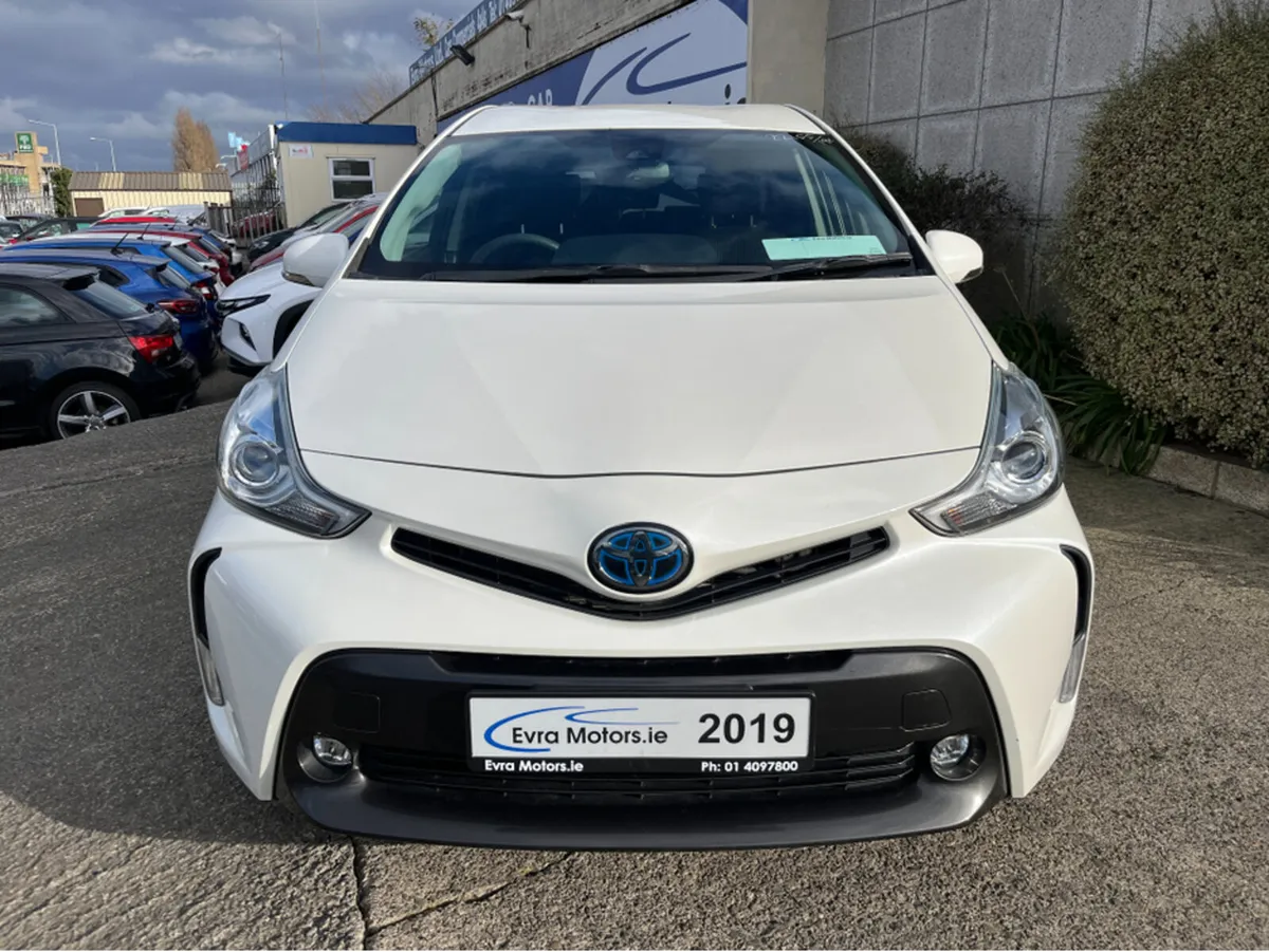 Toyota Prius 7 SEATER AUTOMATIC 1.8 PETROL HYBRID - Image 3