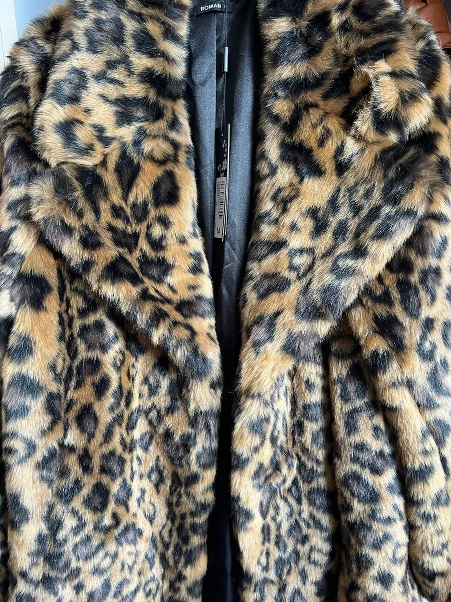 New, animal print faux fur - Image 2