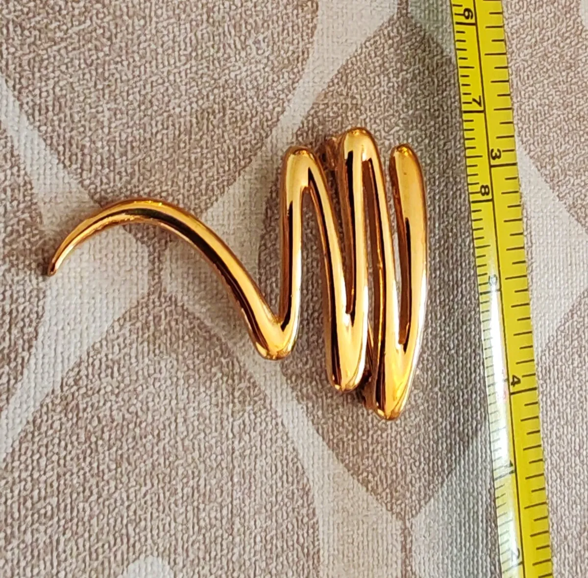 Retro goldtone brooch - Image 4