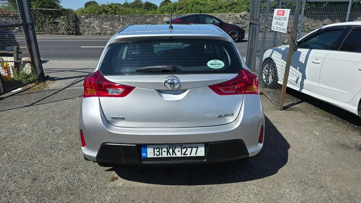 Toyota Auris 2013 - Image 3