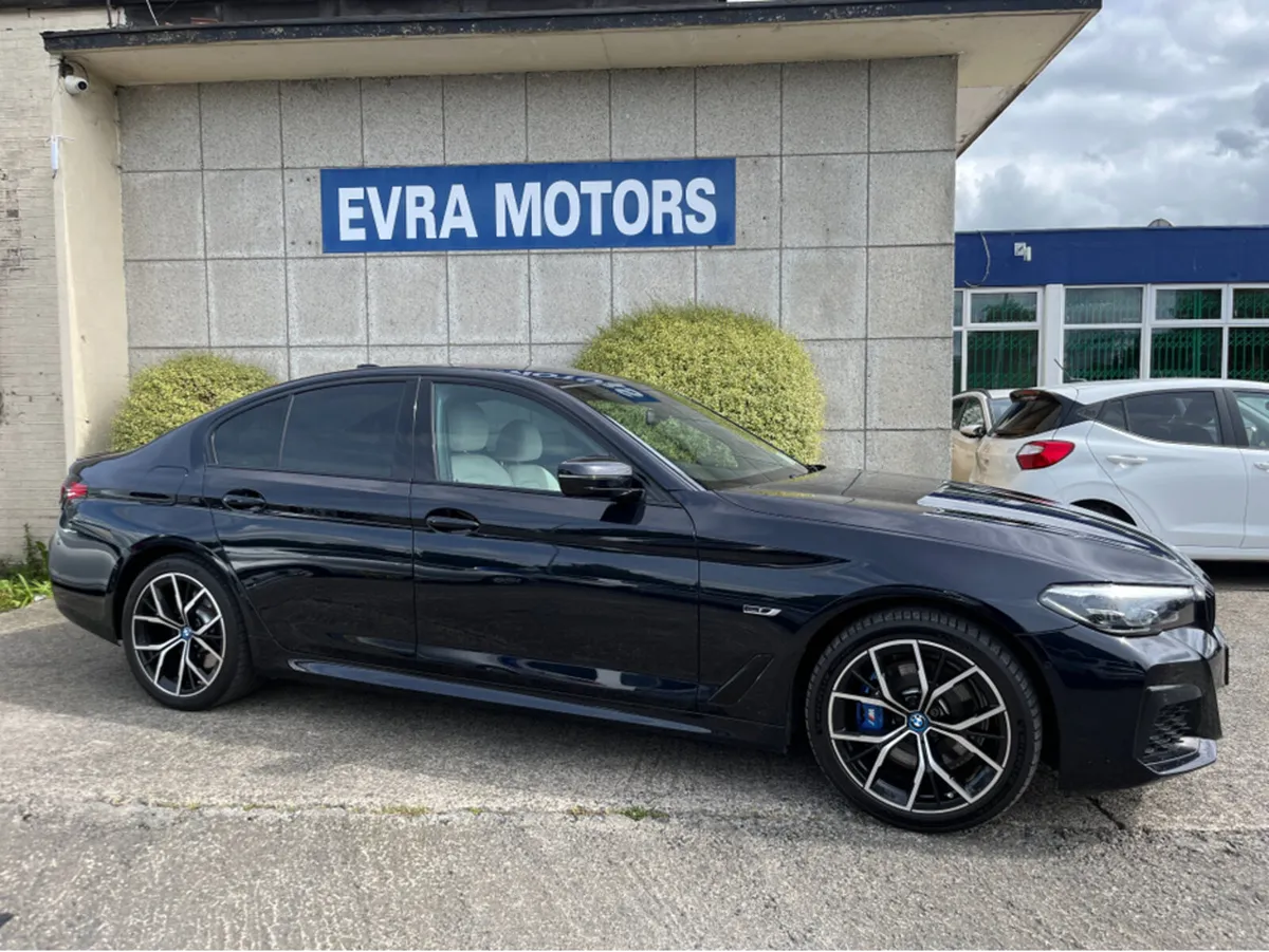 BMW 5-Series 530e M-SPORT 2.0 PETROL PHEV HYBRID - Image 3