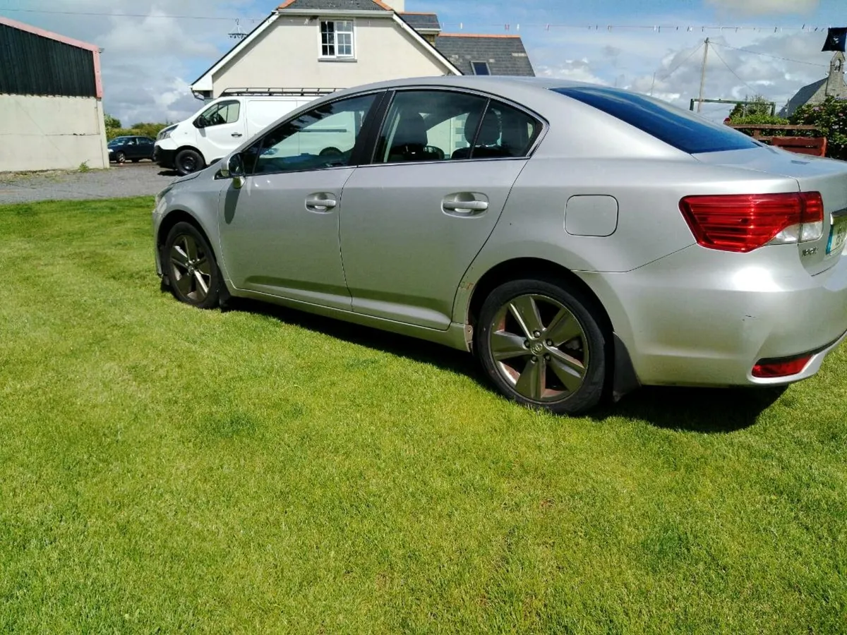 Car - Image 3
