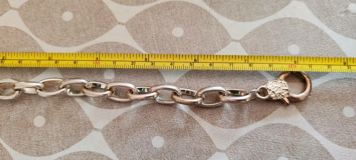 Silvertone bracelet - Image 4
