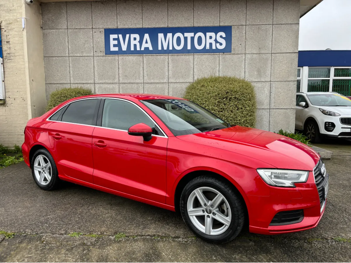 Audi A3 SALOON 1.4 PETROL AUTOMATIC //HIGH SPEC//L - Image 2