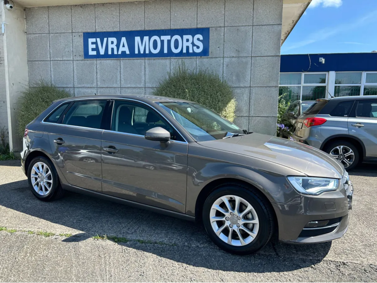 Audi A3 SB AUTOMATIC 1.4 PETROL //REVERSE CAMERA// - Image 4