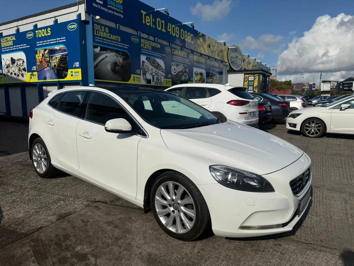 Volvo V40 2015 - Image 4