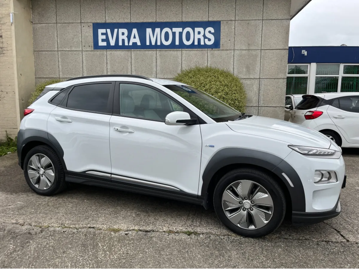 Hyundai KONA KAUAI EV PREMIUM 64KWH //FACELIFT MOD - Image 3