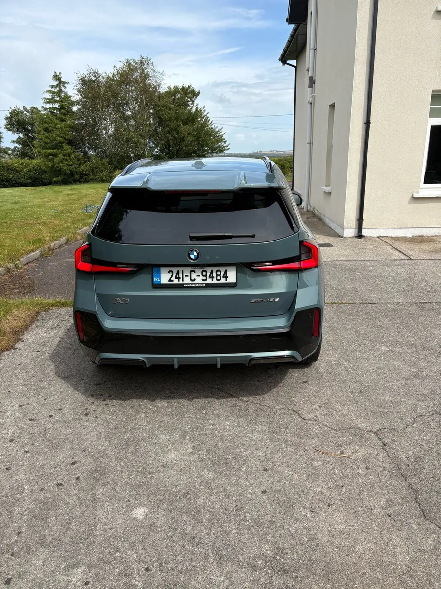 Car - Image 3