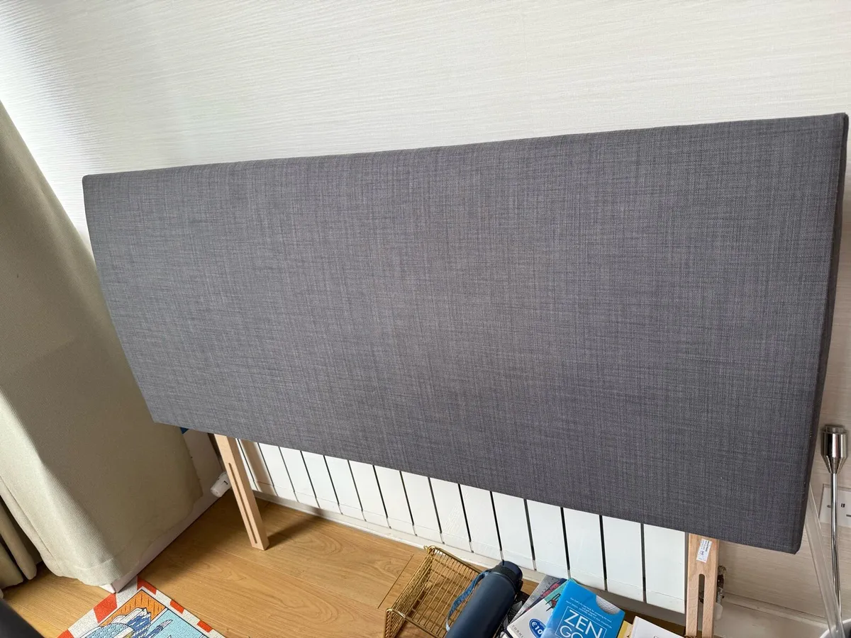 Bedroom set - Image 1