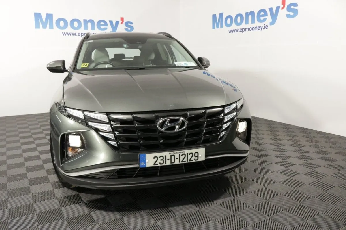 Hyundai Tucson Hybrid Executive 1.6l Petrol Autom - Image 2