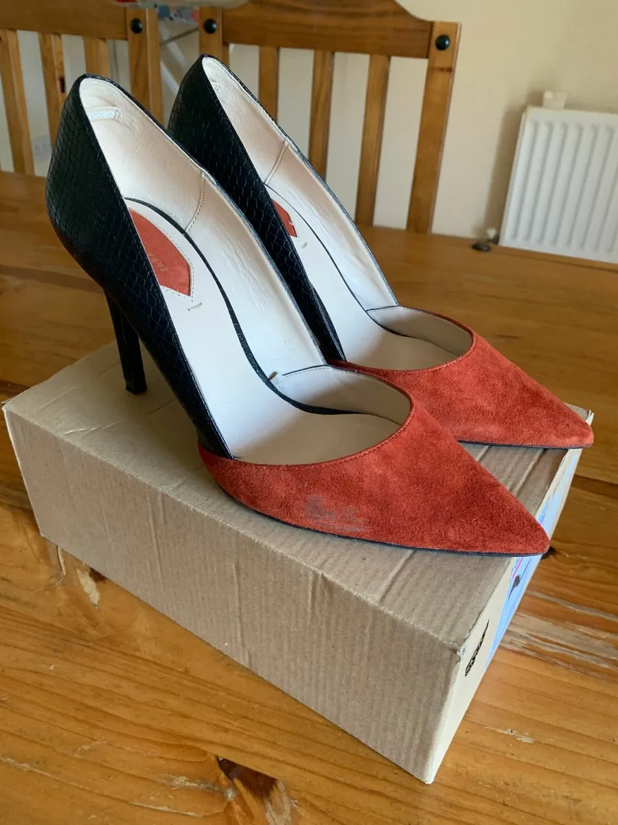 Zara Stiletto Leather Suede Shoes - Image 1