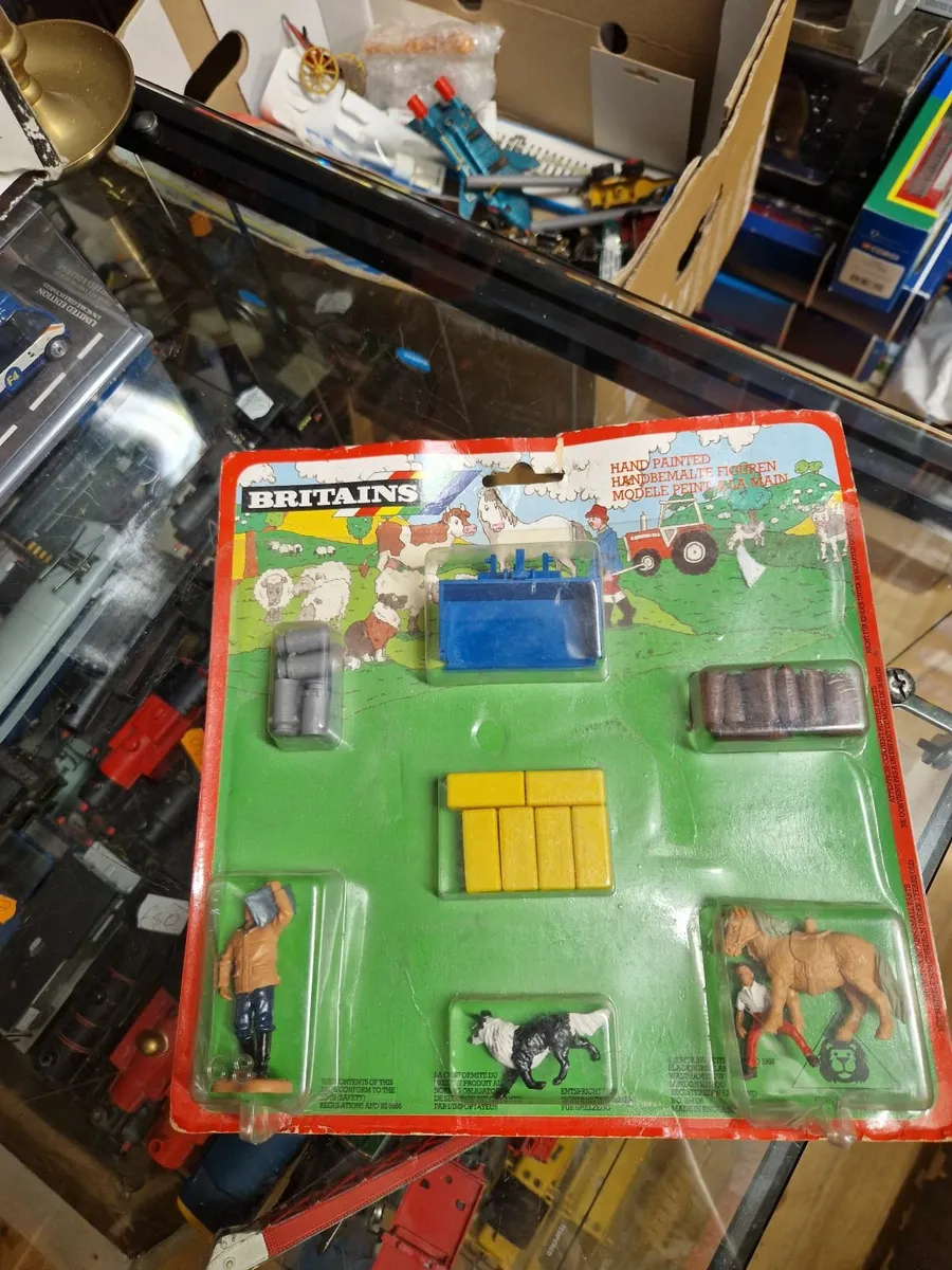 Britains Farm Accessories Set - Image 2