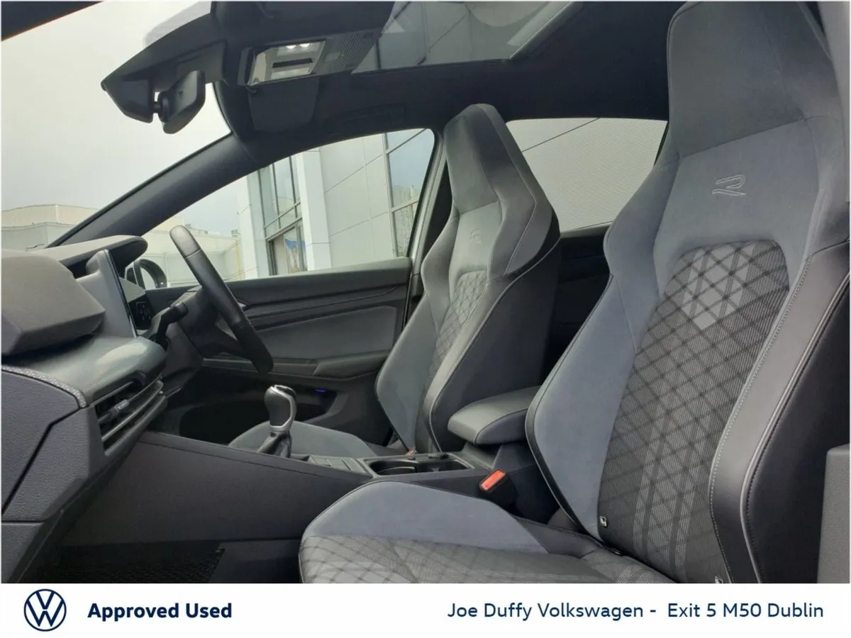Volkswagen Golf 2.0 TDI 150HP R-line - Image 4