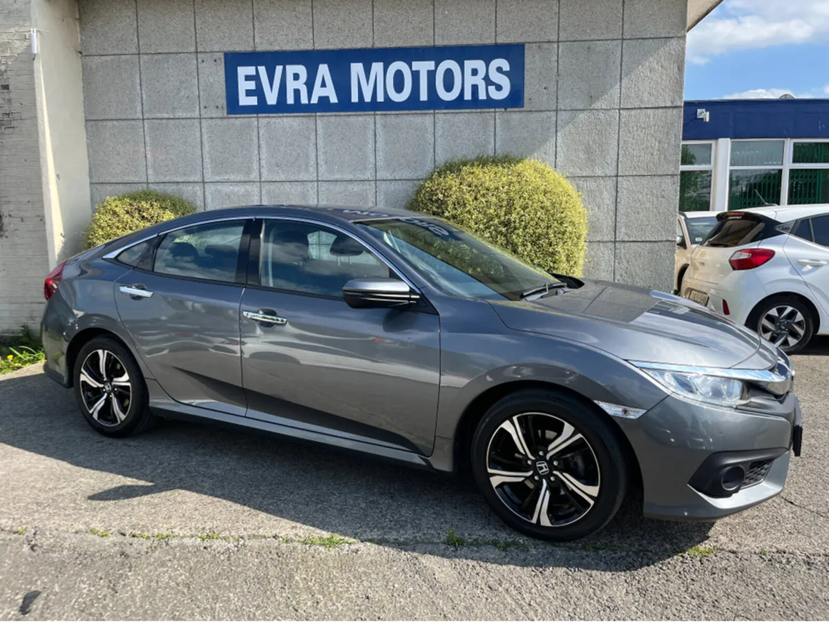 Honda Civic SALOON SMART PLUS 1.0 PETROL //SAT NAV - Image 2
