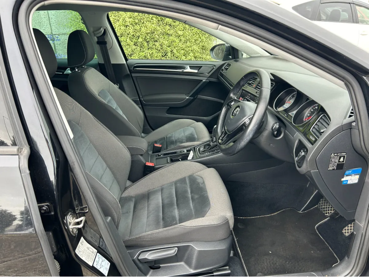 Volkswagen Golf 1.4 PETROL HIGHLINE AUTOMATIC 5DR - Image 4