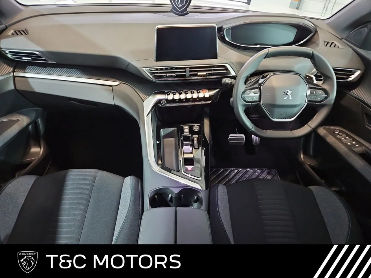 Peugeot 5008 Active 1.5 Diesel Automatic - Front - Image 3